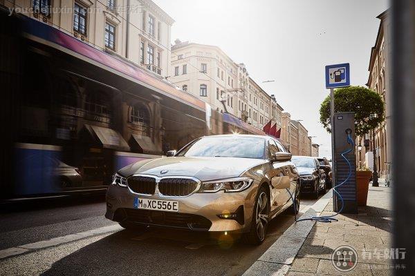 BMW电动车交车量已达成50万辆目标 BMW:2021年销售量将翻倍