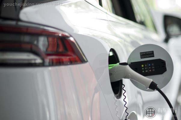 中国电动汽车发展的关键技术有哪些？如何提高？