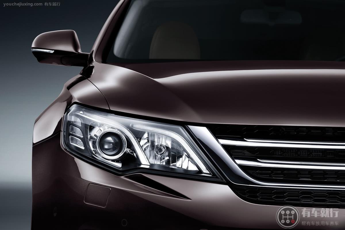 该车有LED煞气灯