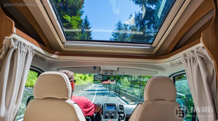 汽车天窗的作用