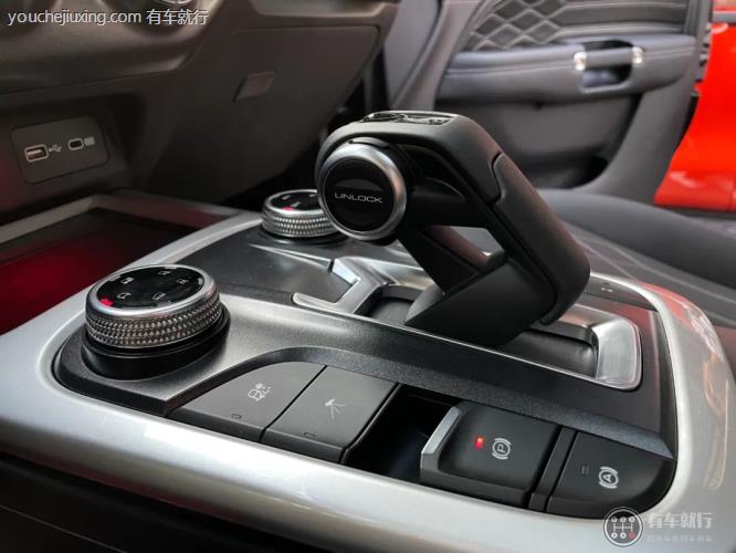 个性的换装电子挡杆