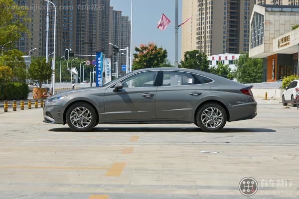 现代索纳塔和雪佛兰迈锐宝xl怎么选