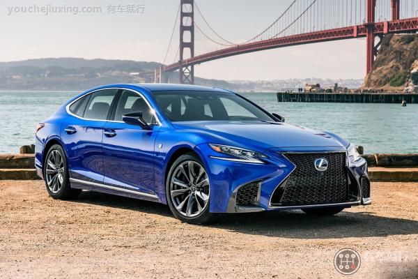 低调成功人士开什么车