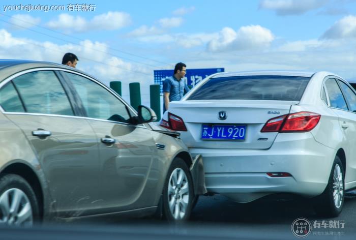 哪种情况下倒车无责