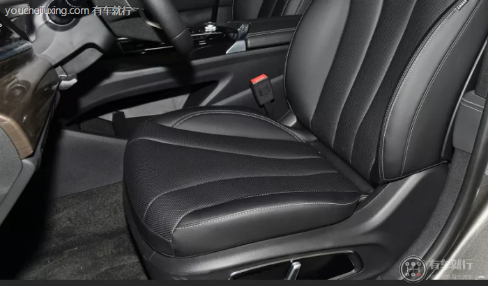 贵重物品不要放副驾驶座位上