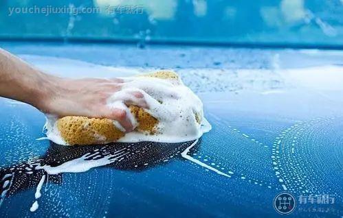 新车第一次洗车要注意什么