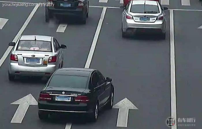 一天压了三次白线扣几分