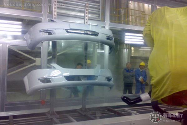 汽车保险杠饰板美容