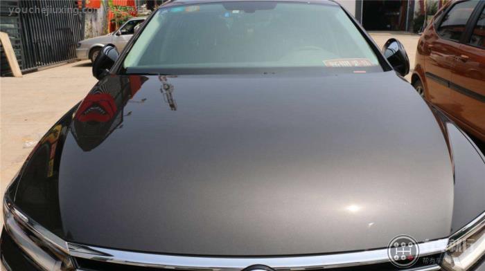 汽车暴晒后如何快速降温?