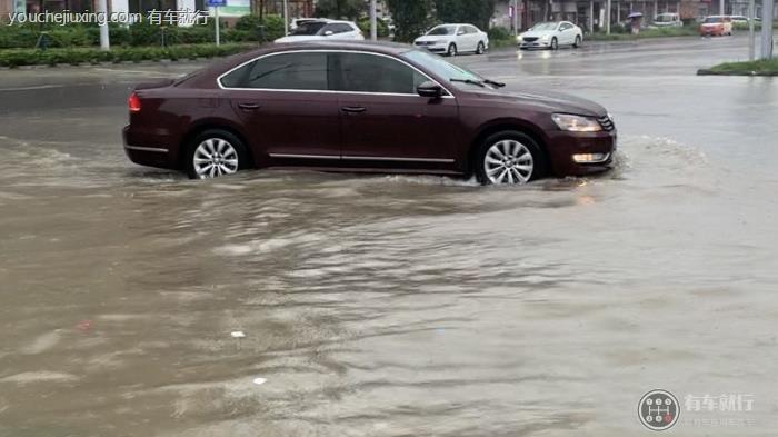 水深超过排气管车子可以过水吗