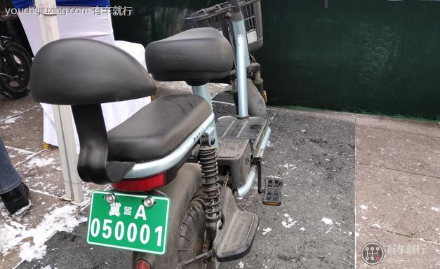电动车带牌卖了没过户