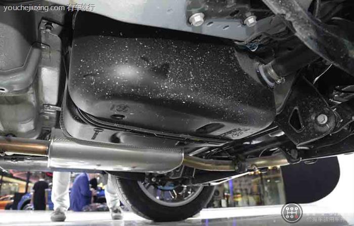 为什么油箱普遍采用树脂材料？